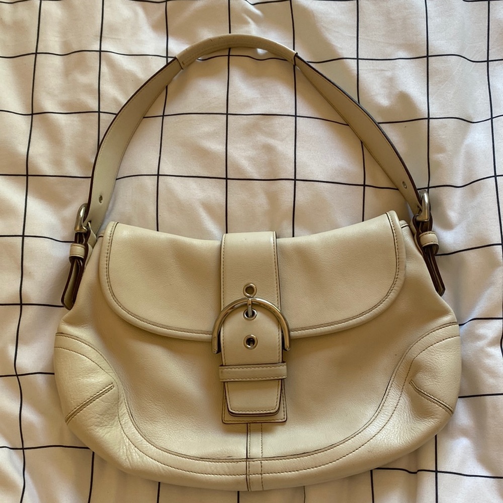 white vintage coach bag